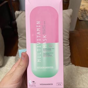 *FOUR* Multivitamin Skincare Masks
